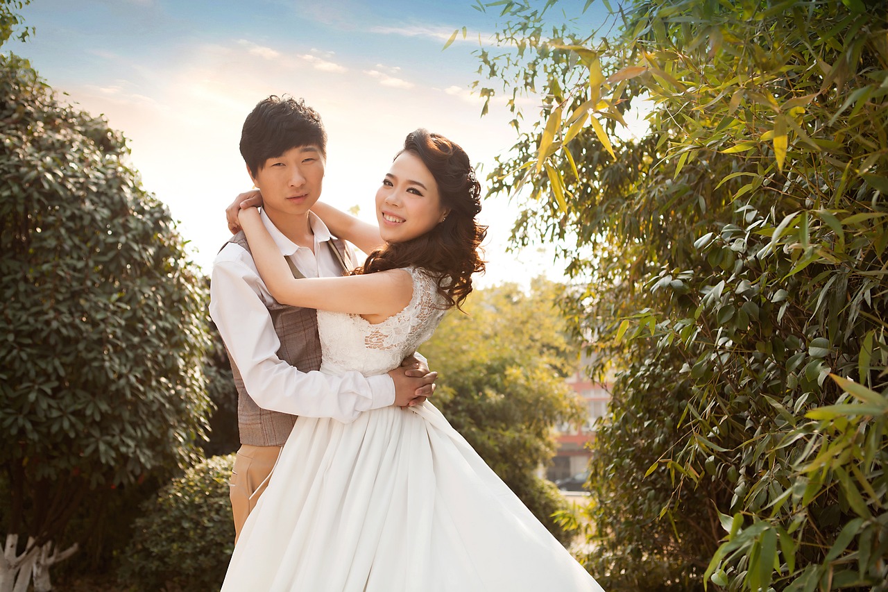 婚内婚外老婆情人饭局修罗场，一场情感与道德的较量