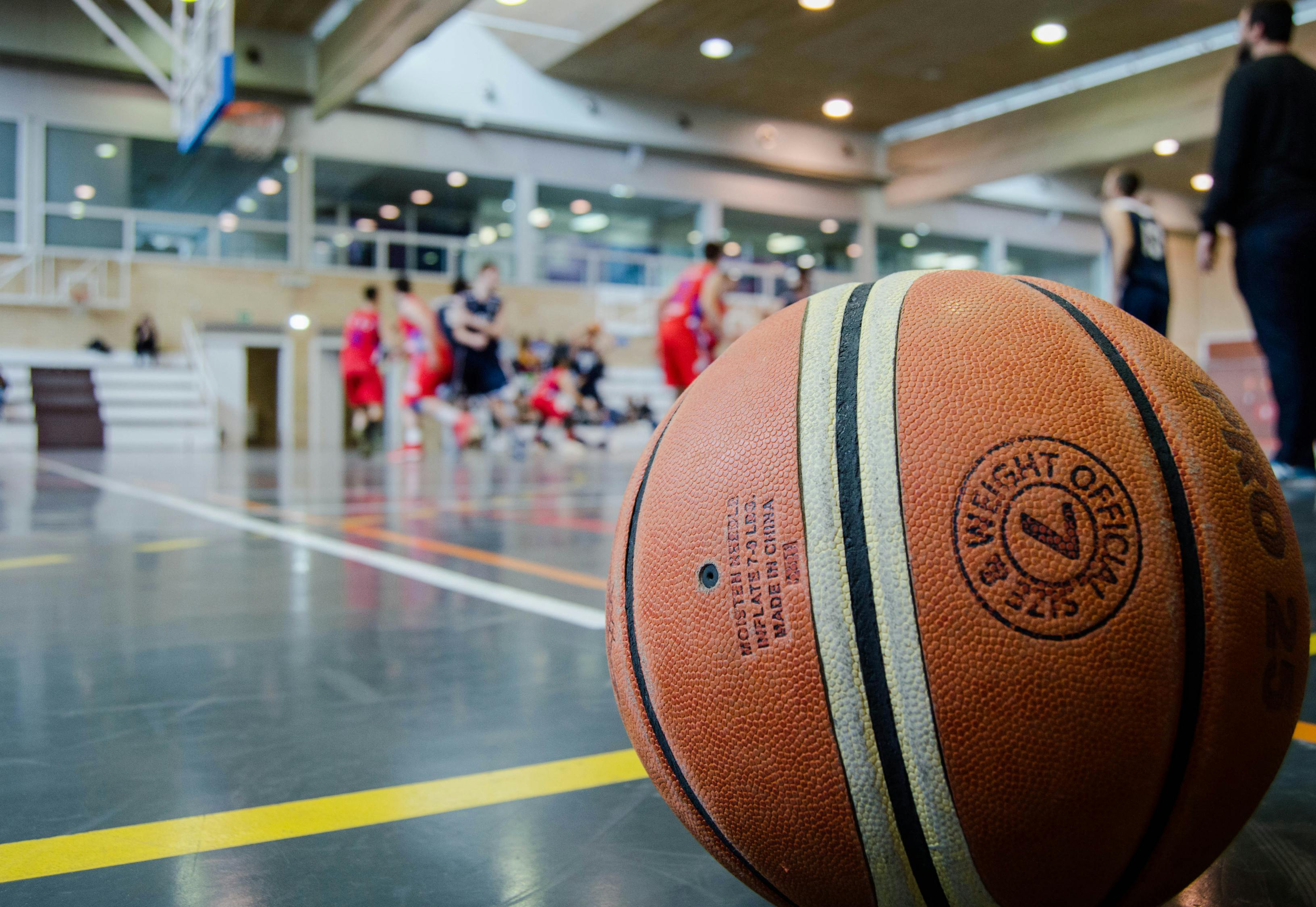 NBA巅峰对决，马刺VS热火的第六战，战术解读与热血篮球的魅力